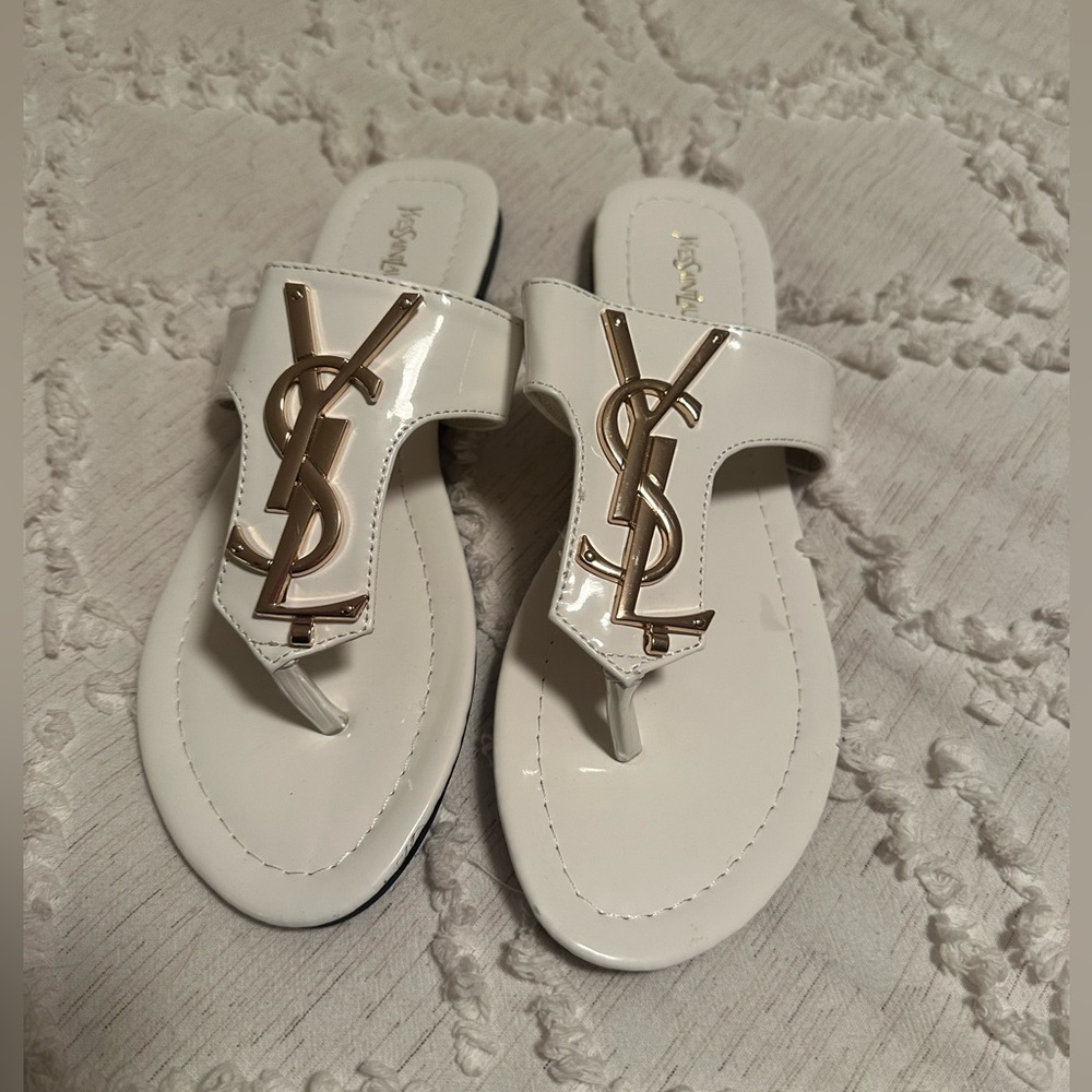 Fashion sandals